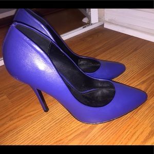 Steve Madden blue stilettos
